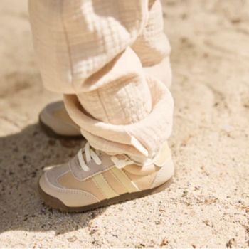 Sterntaler Sneaker Streifen mit Klettverschluss und rutschfester Sohle im Babyladen Erlangen